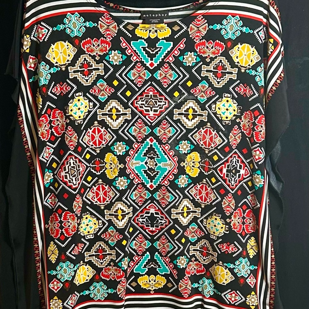 Metaphor Green and Pink Graphic Short Sleeve Blouse